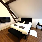 Apartment L'hotel Des Ventes Chativesle Reims
