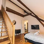 Apartment L'hotel Des Ventes Chativesle Reims