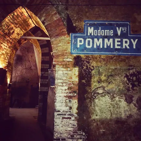 L'hôtel Des Ventes Chativesle * Reims