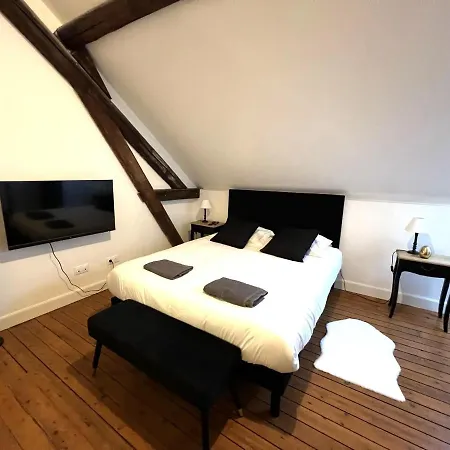 Lägenhet L'hotel Des Ventes Chativesle Reims
