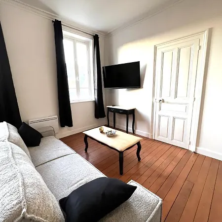 L'hôtel Des Ventes Chativesle *