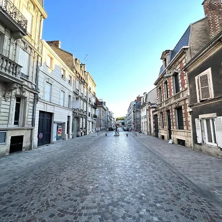 L'hôtel Des Ventes Chativesle * Reims