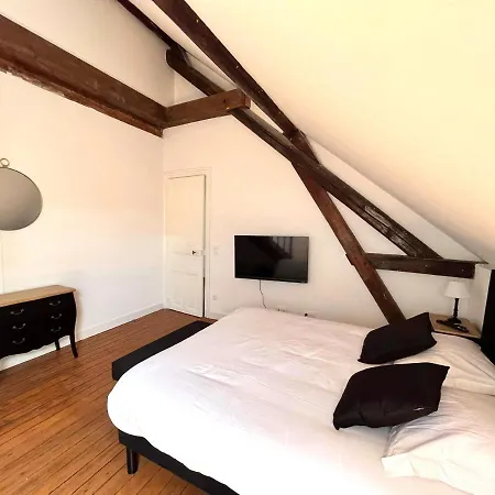 L'hotel Des Ventes Chativesle