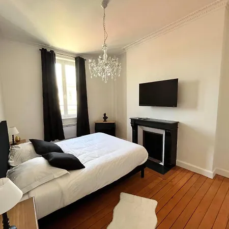 L'hotel Des Ventes Chativesle Reims