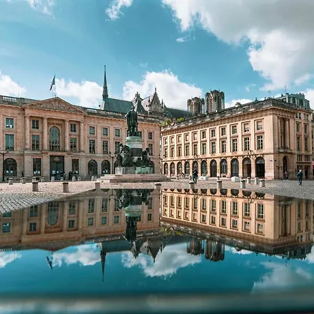 L'hotel Des Ventes Chativesle Lägenhet Reims