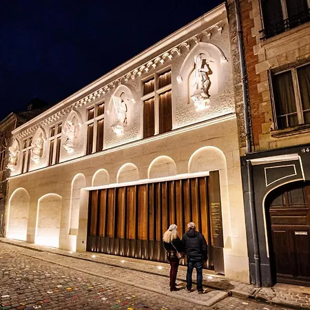 Lägenhet L'hotel Des Ventes Chativesle Reims