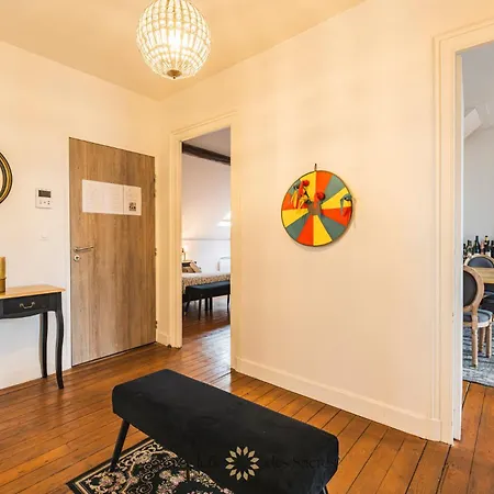 L'hôtel Des Ventes Chativesle Reims