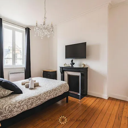 L'hotel Des Ventes Chativesle Apartment *