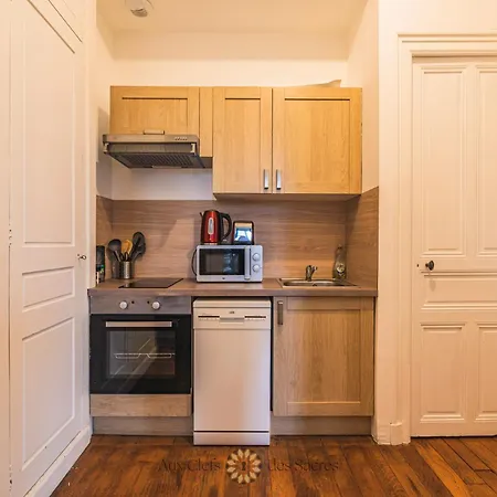 L'hôtel Des Ventes Chativesle Reims