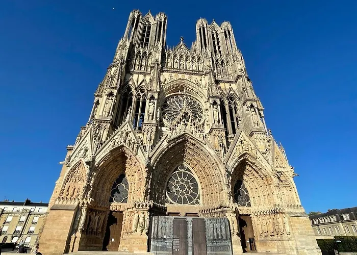 L'hotel Des Ventes Chativesle Apartment *