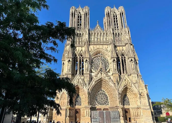 L'hotel Des Ventes Chativesle Apartment *