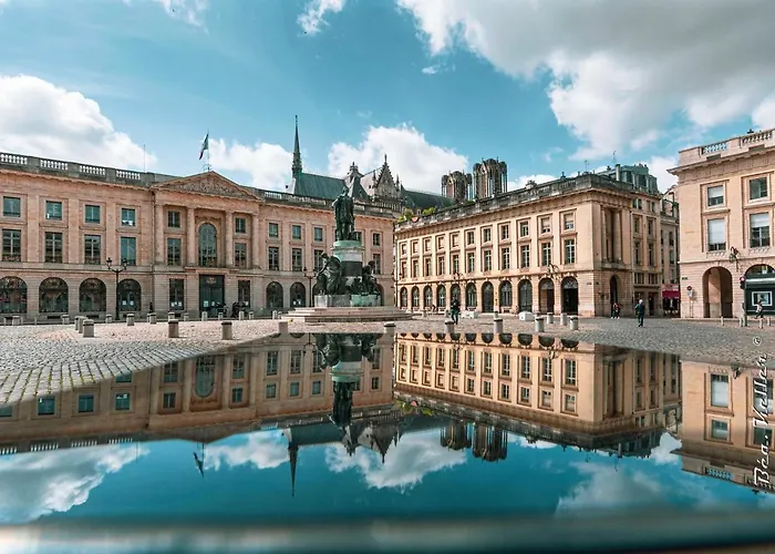 L'hotel Des Ventes Chativesle Apartment Reims