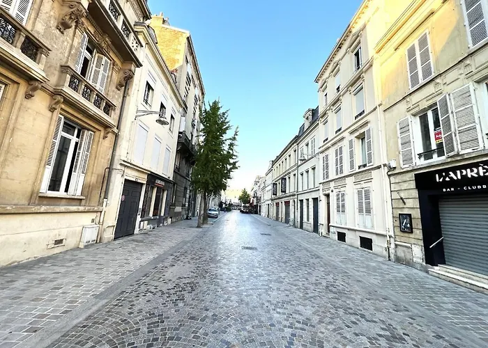 Apartment L'hotel Des Ventes Chativesle *