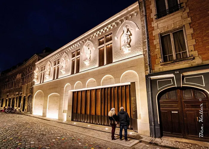 Apartment L'hotel Des Ventes Chativesle Reims