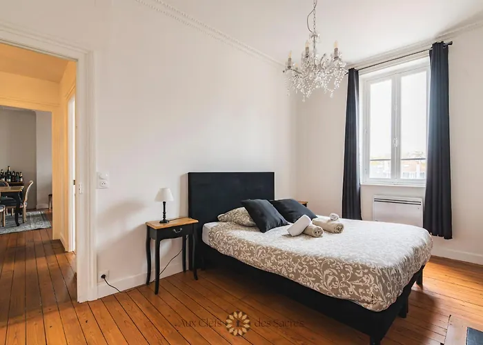 L'hotel Des Ventes Chativesle Apartment *