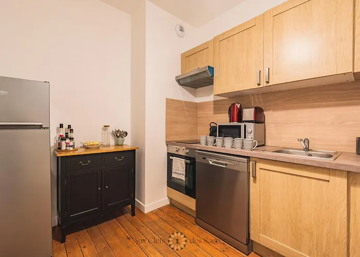 Apartment L'hotel Des Ventes Chativesle Reims