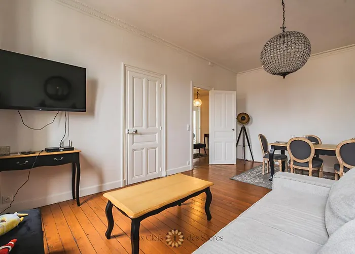 L'hotel Des Ventes Chativesle *