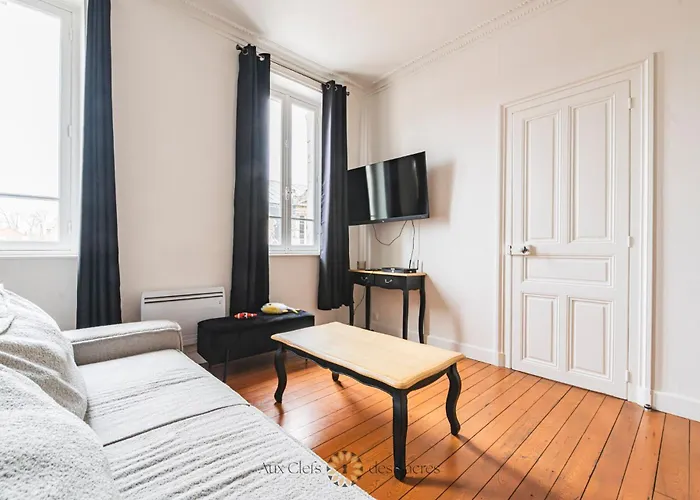 L'hotel Des Ventes Chativesle Reims